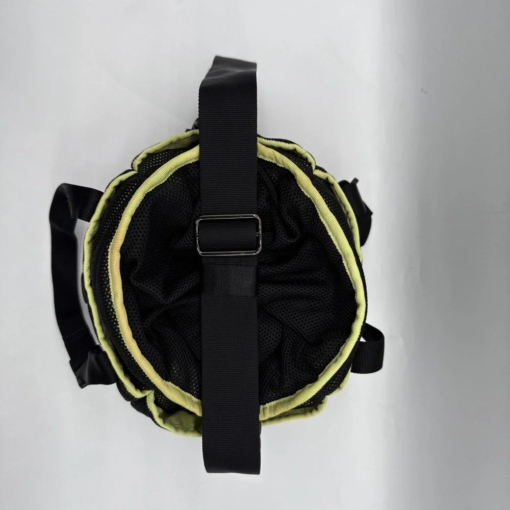 Lululemon Dash‎ All Day Bucket bag *6.5L Black/Lemon Vibe